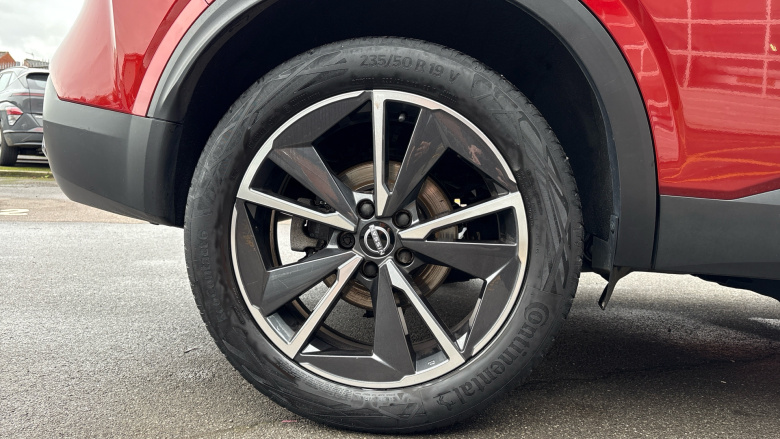 Nissan Qashqai 1.3 DiG-T MH 158 Tekna 5dr Xtronic Petrol Hatchback